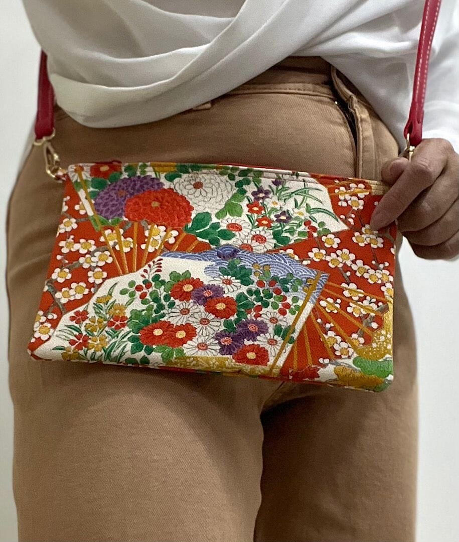 ARUKU WRISTLET to SLING 5750F Crossbody bag MONIKO STORE 