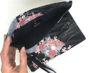 Kuukou Folding Wristlet Clutch 5851Q Clutch bag MONIKO STORE 